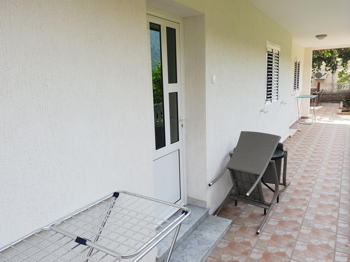 Badza Apartment Kotor Exteriör bild